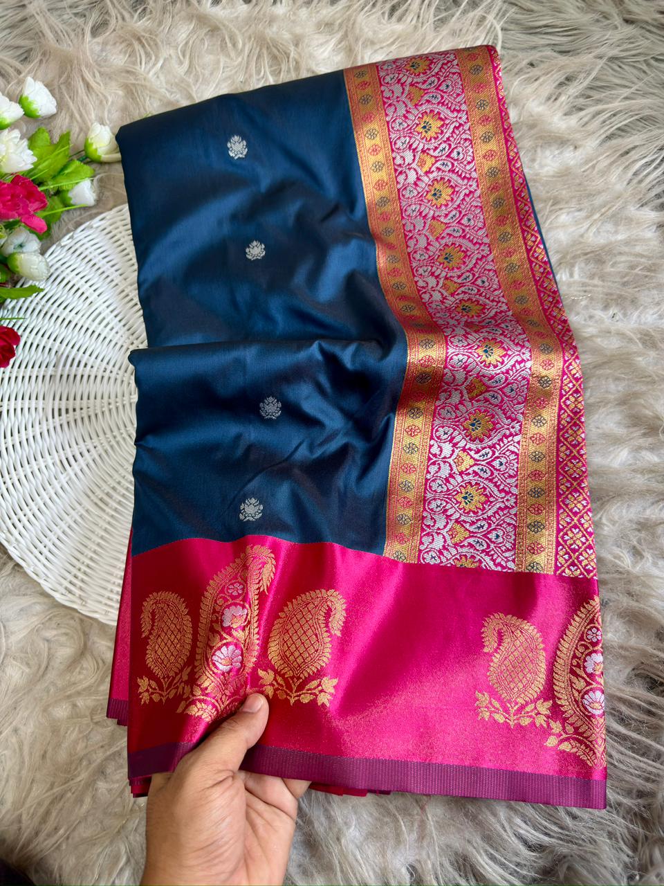 Sapphire blue soft silk saree with vibrant hot pink border of mango jelly antique gold jareee with blouse