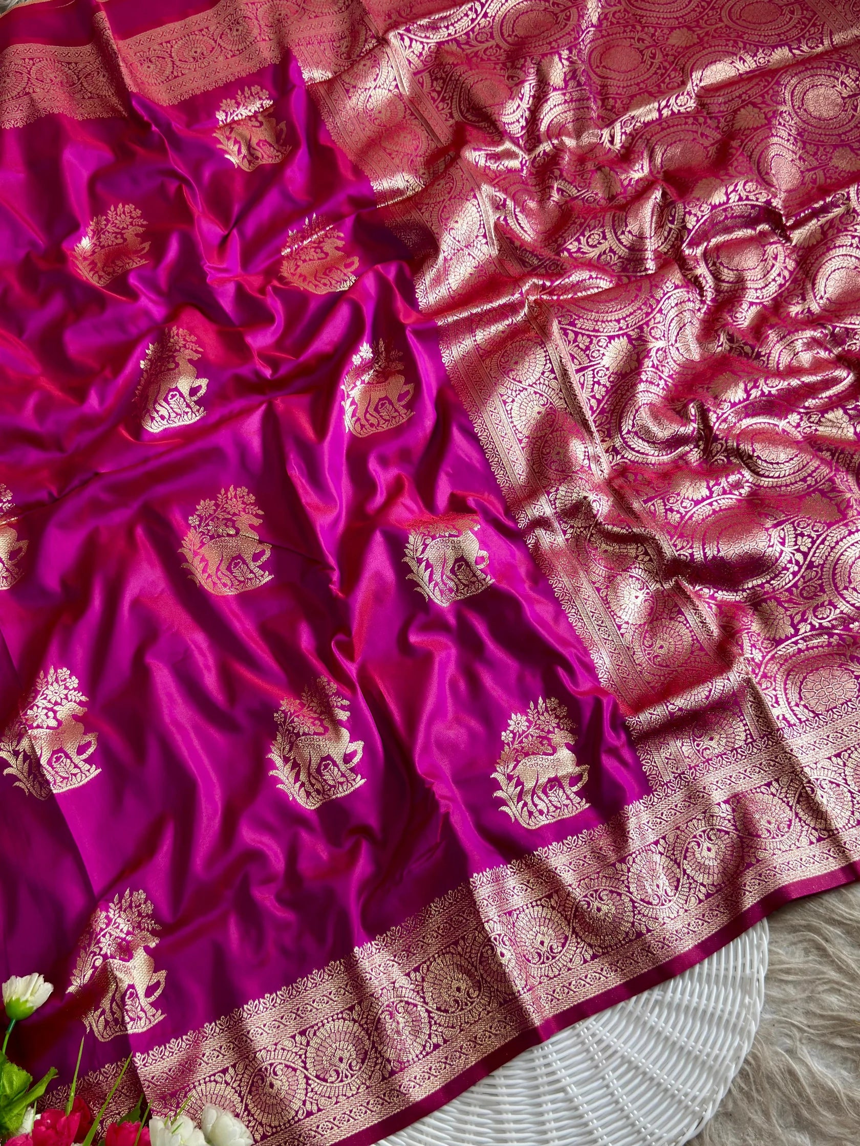 Berry pink hiran design saree with banarasi gold design with blouse